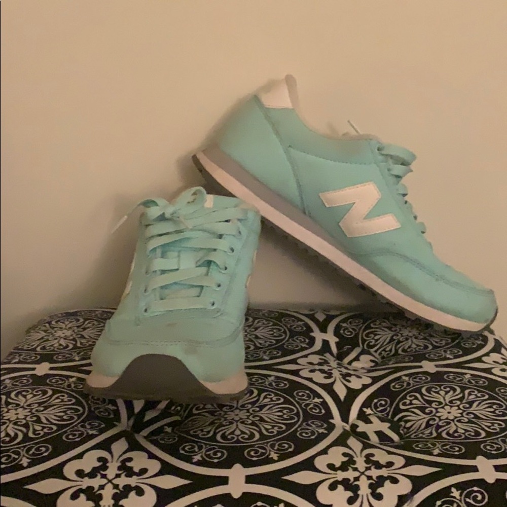 Blue new balance sneakers size 7